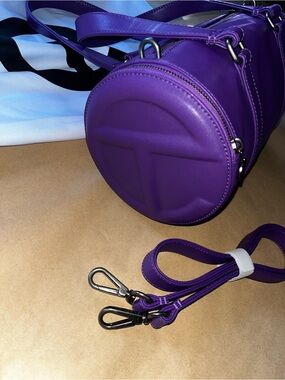 Telfar MEDIUM Duffle in Grape